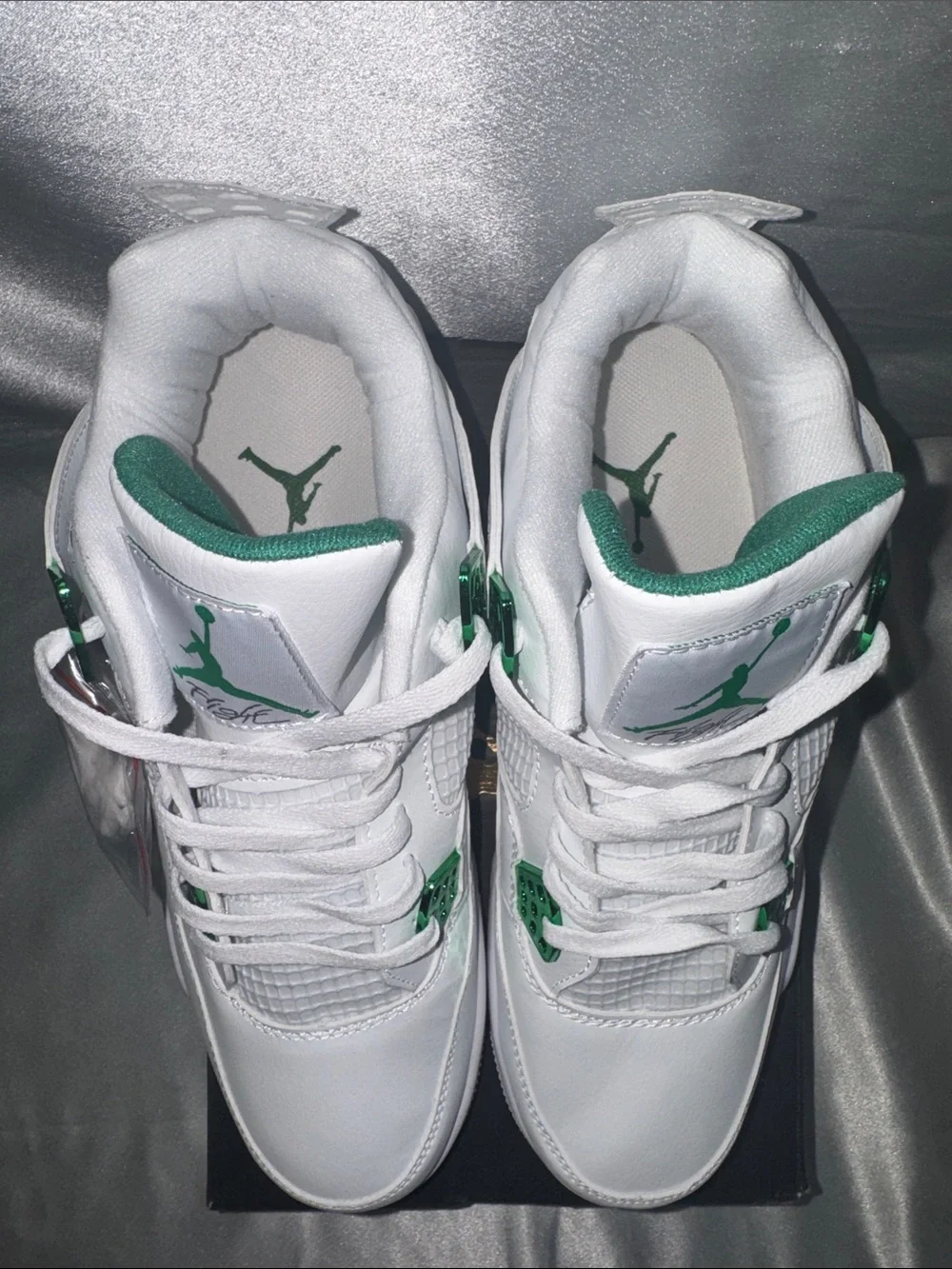 New! Air Jordan 4 Retro 